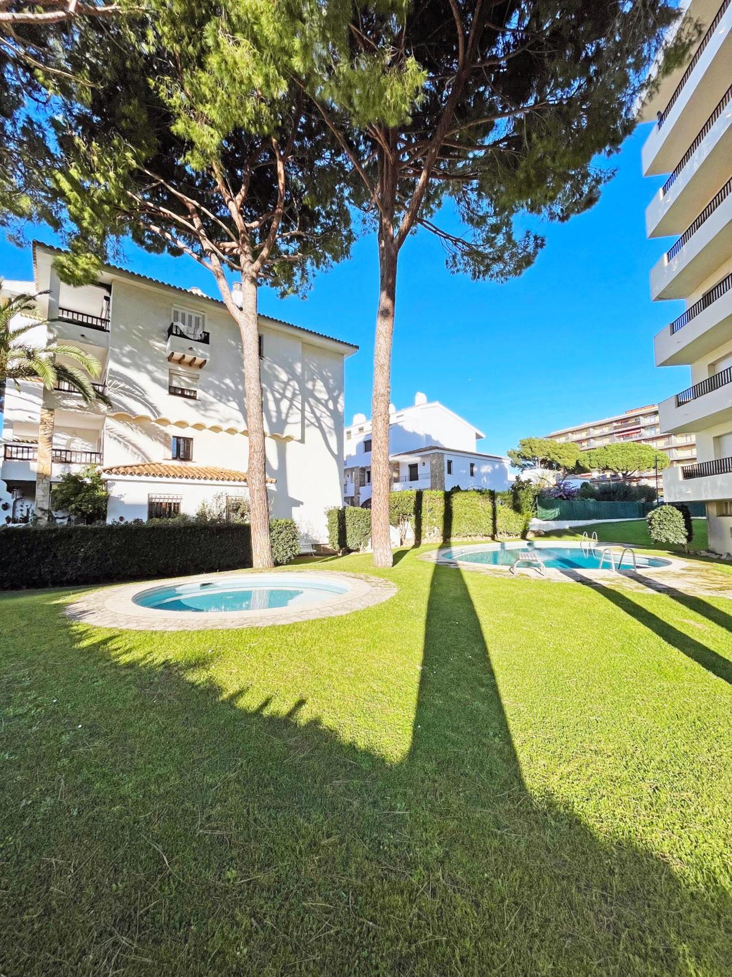 Apartamento En La Escala Con Piscina Y Parking L' Escala Eksteriør bilde